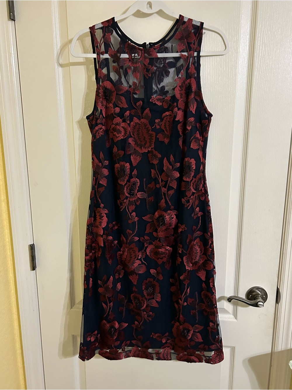 Donna Ricco Midi Dress with Red Floral Lace overlay size 10